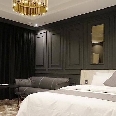 יונגין Astro Hotel מראה חיצוני תמונה