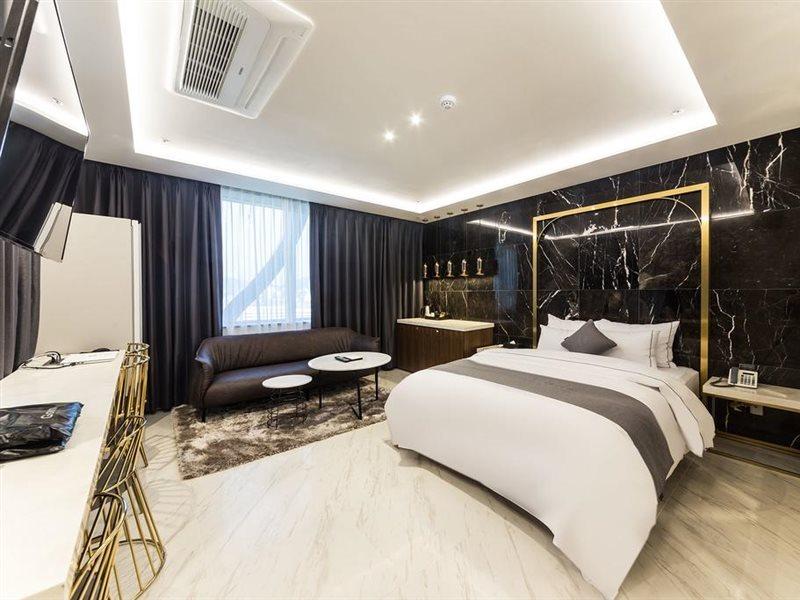 יונגין Astro Hotel מראה חיצוני תמונה