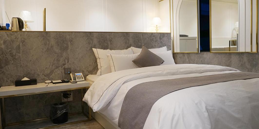 יונגין Astro Hotel מראה חיצוני תמונה