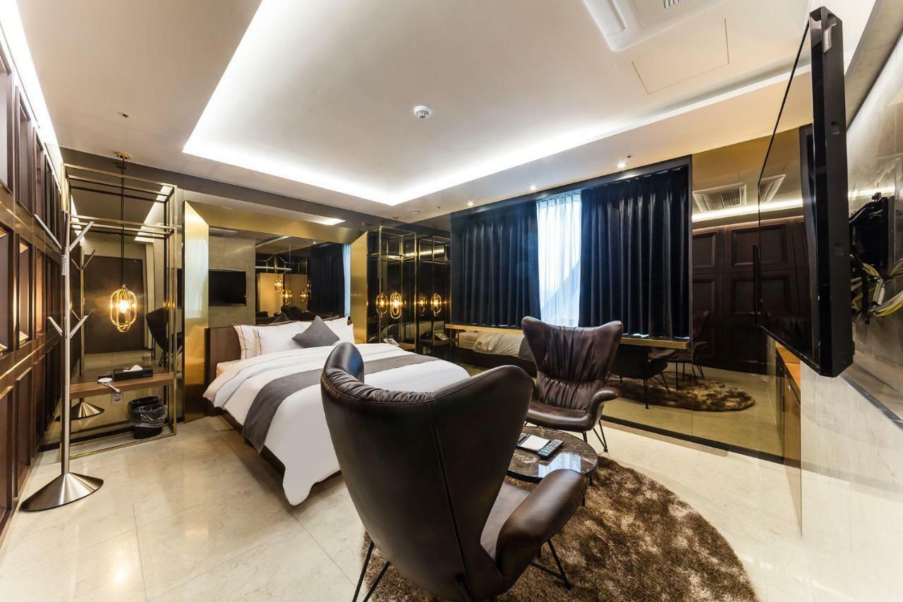 יונגין Astro Hotel מראה חיצוני תמונה